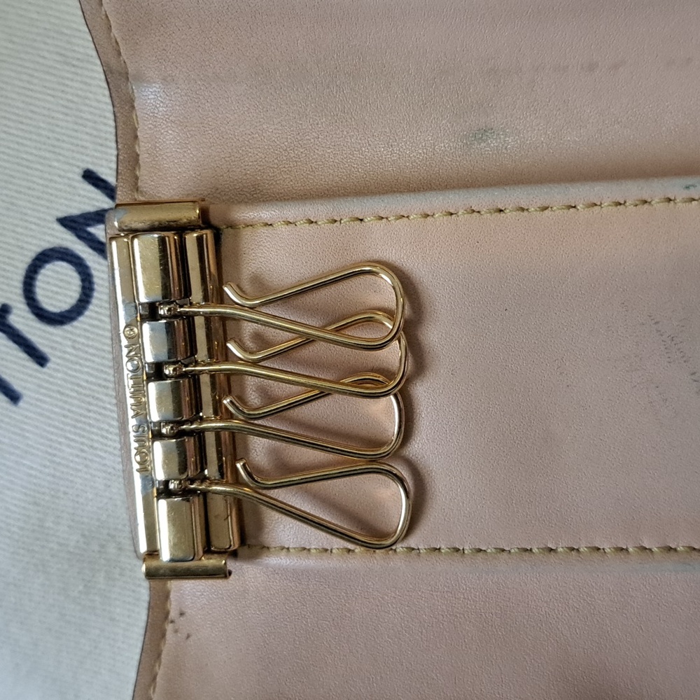 Louis Vuitton Multicolor white Murakami 4 ring Key Holder - Picture 7 of 7